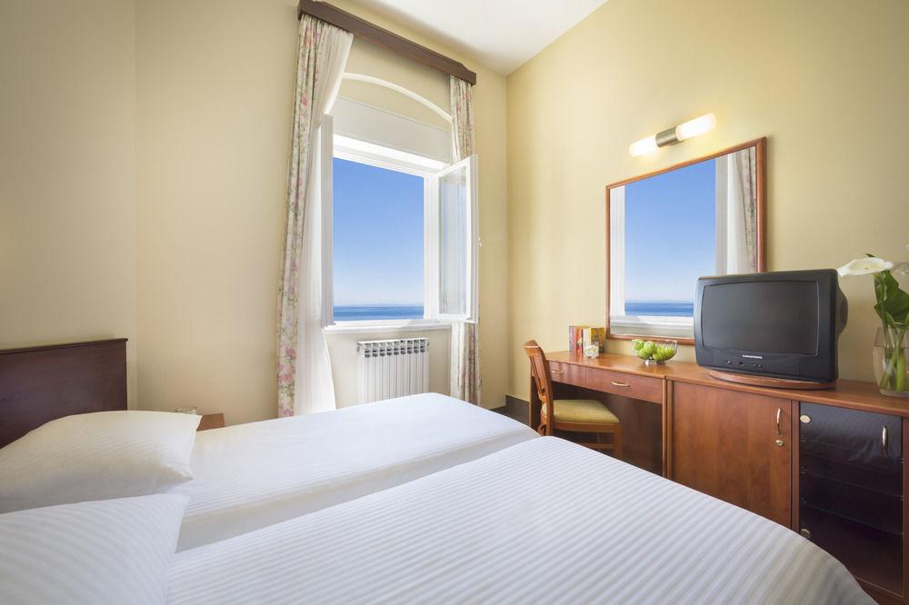 Hotel Istra - Liburnia Opatija Exterior photo